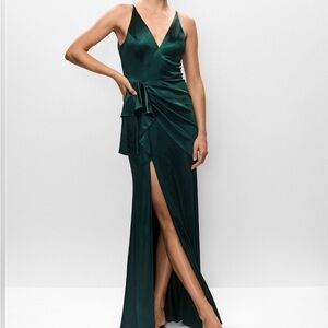 MELANIE LYNE - V-Neck Satin Flounce Dress